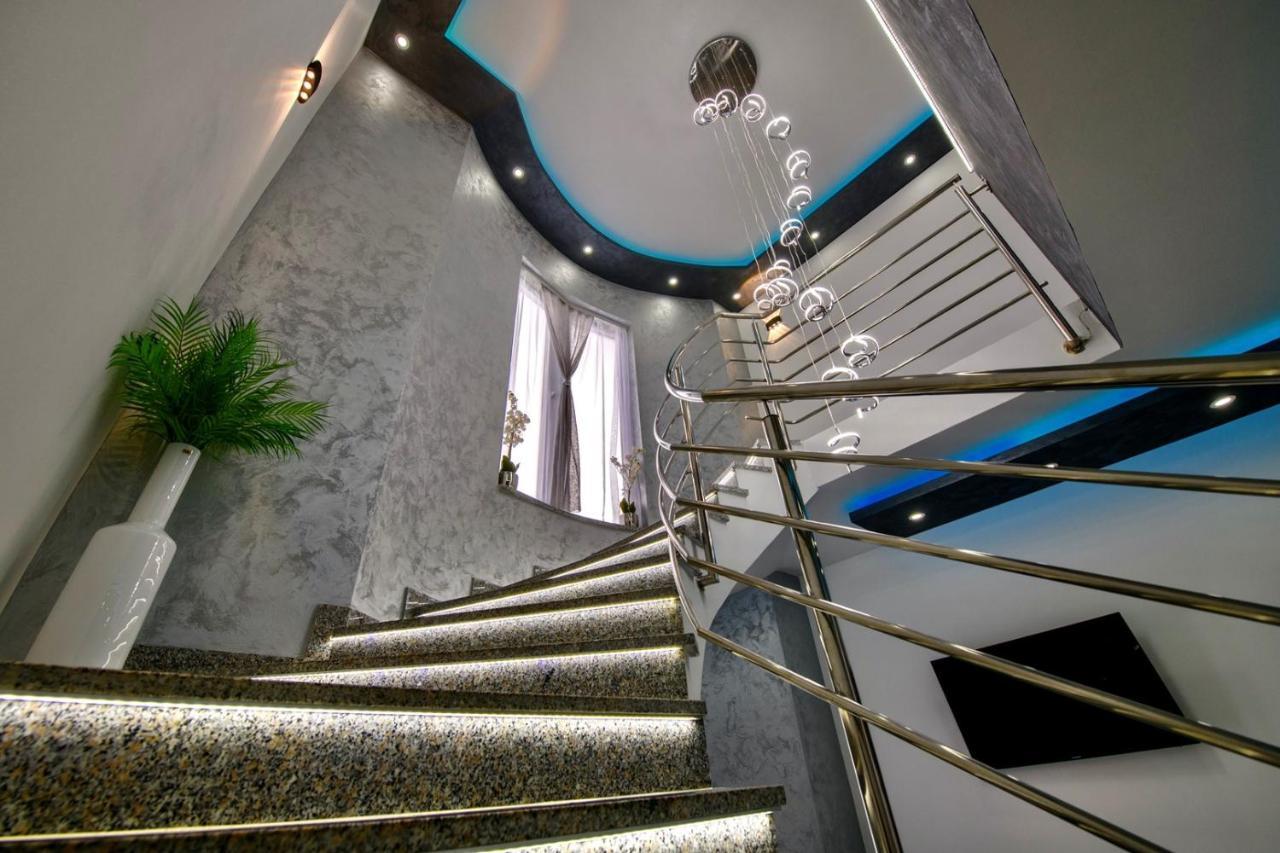 PUY Complex Villa White מראה חיצוני תמונה