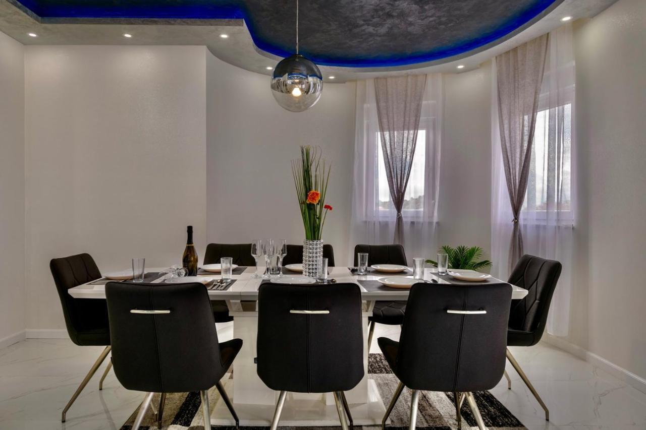 PUY Complex Villa White מראה חיצוני תמונה